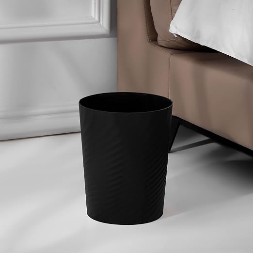 UUJOLY Small Bathroom Trash Can - Image 2