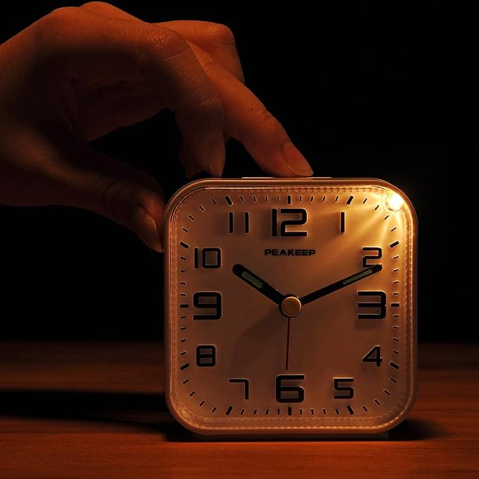 Peakeep 3D Numbers No Tick-Tock Analog Alarm Clock Classic Beep Sound | Snooze - Image 6