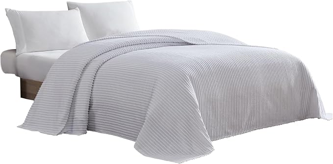 Beatrice Home Fashions King Channel Chenille Bedspread, lightweight tufted 100% by BeatriceHomeFashions