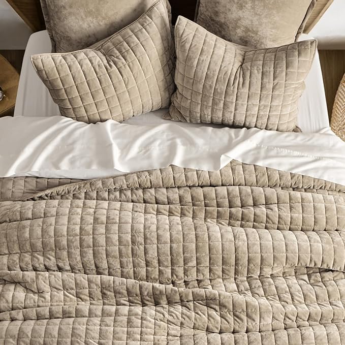 RECYCO Channel Box Stitch Velvet Quilt Set, Full Queen Size, Urban Taupe | - Image 3