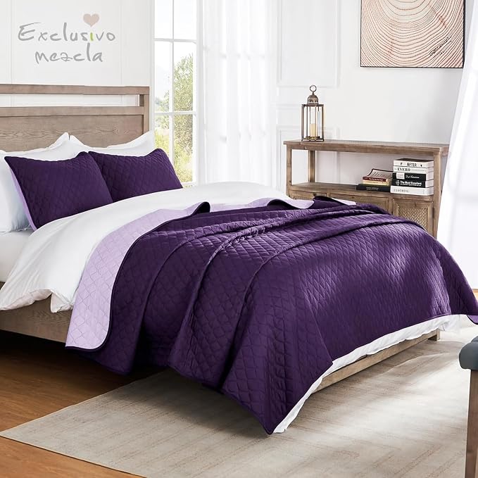Exclusivo Mezcla Reversible Twin Quilt Bedding Set, Deep Purple | Lightweight - Image 2