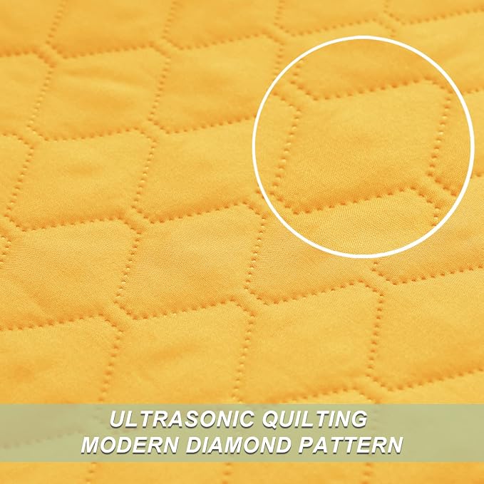 Exclusivo Mezcla Reversible Twin Quilt Bedding Set, Bright Yellow | Lightweight - Image 4