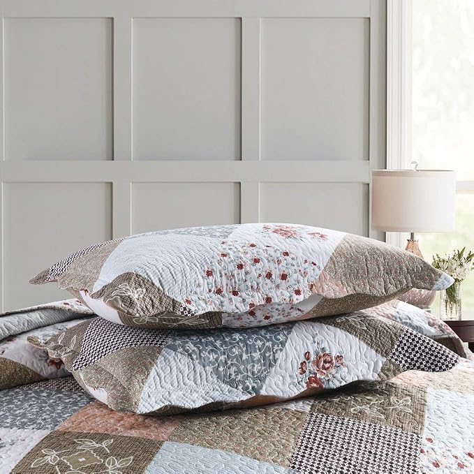 3-Piece Queen Quilt Set Quilted Bedspread Lightweight Reversible Coverlet Set - Image 7
