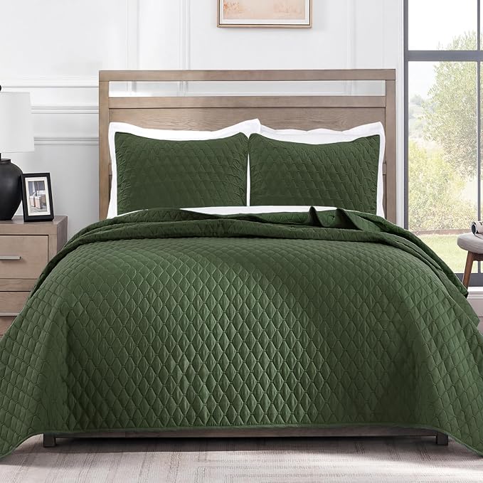 Exclusivo Mezcla Reversible King Size Quilt Bedding Set, Olive Green | by ExclusivoMezcla