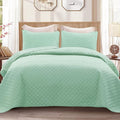 Exclusivo Mezcla Reversible King Size Quilt Bedding Set, Light Green | by ExclusivoMezcla