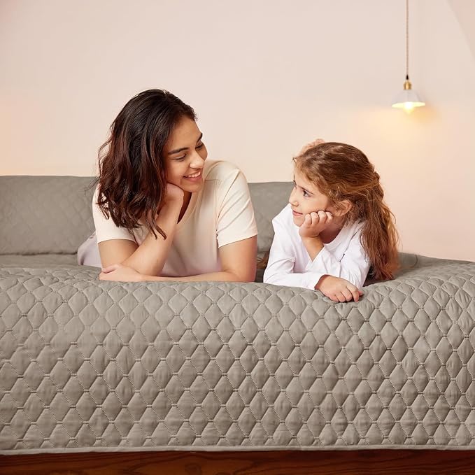Exclusivo Mezcla Reversible California King Quilt Set, Taupe | Lightweight - Image 3