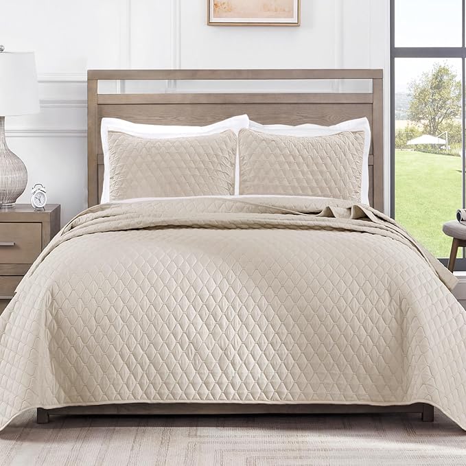 Exclusivo Mezcla Reversible Full Queen Quilt Bedding Set, Brich Beige | by ExclusivoMezcla