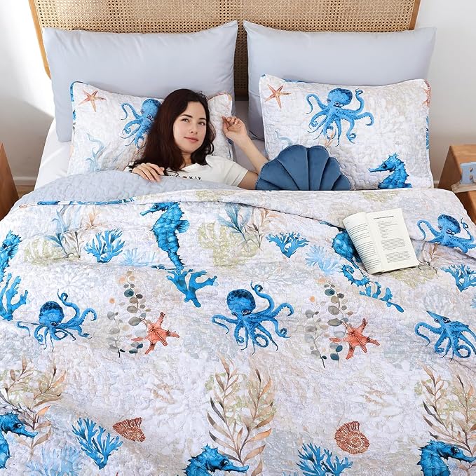 weigelia Coastal Quilt King Size, Seahorse Lightweight Summer Bedding | - Image 7