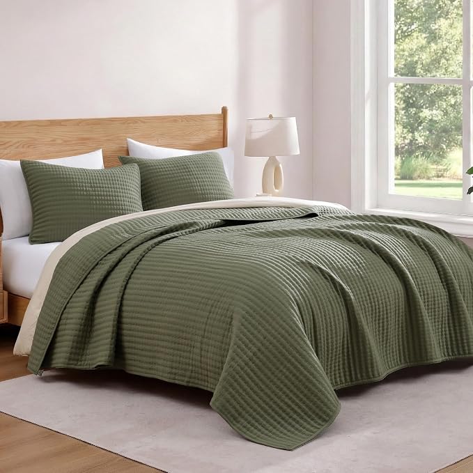 King Size Quilt-Lightweight Bedspreads Olive Green King Quilt Bedding Set | - Image 4
