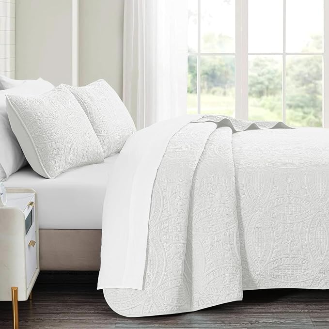 akkialla 118"x106" White California King Quilt Set, Oversized Floor-Length - Image 4