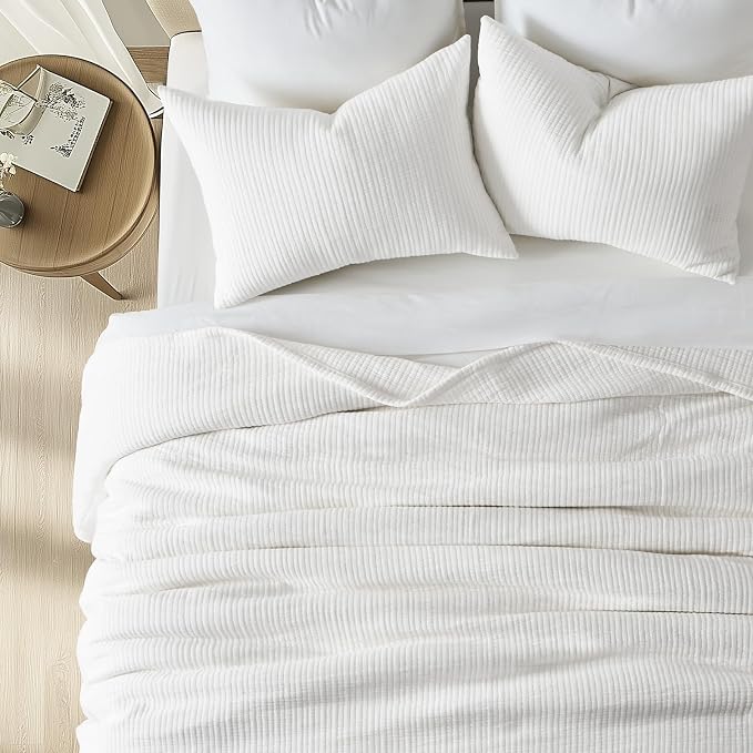 EVERGRACEHOME Cotton Gauze Matelassé Coverlet, King Size, Ivory White | Ultra - Image 2
