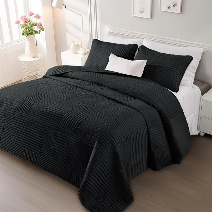 Whale Flotilla Ultra Soft King Quilt Bedding Set, Lightweight by WHALEFLOTILLA