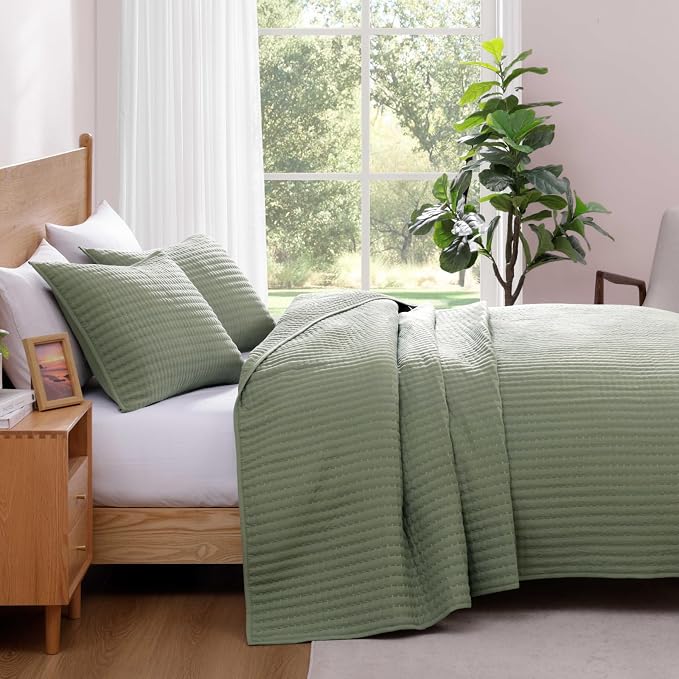 Oversized King Quilt-Sage Green Lightweight Bedspreads Quilt Bedding Set | Soft - Image 4