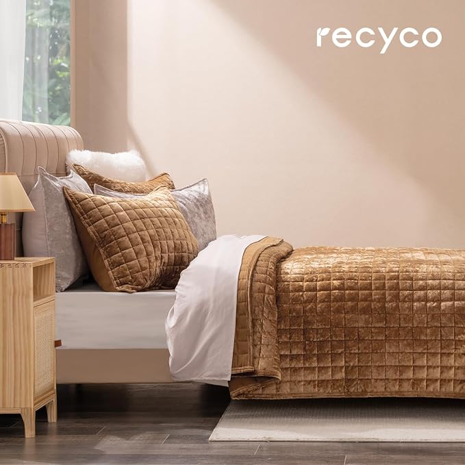 RECYCO Velvet Quilt Set, Oversized California King 118"x106", Caramel Gold | - Image 3