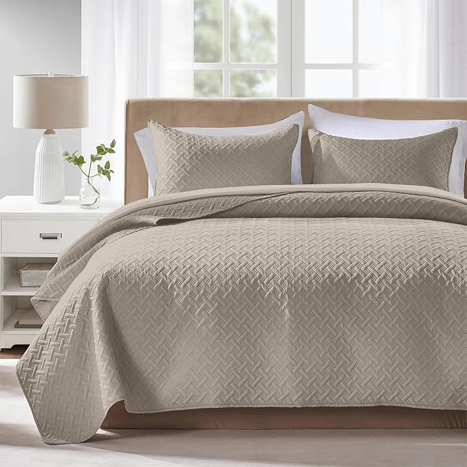 FLYMME Quilts Queen Size, Lightweight Taupe Bedspreads, Basket Weave Pattern by FLYMME