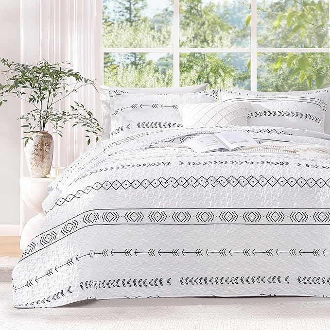 White King Size Quilt Set, 3 Pieces Boho Striped Bedspread | Soft Lightweight - Image 2