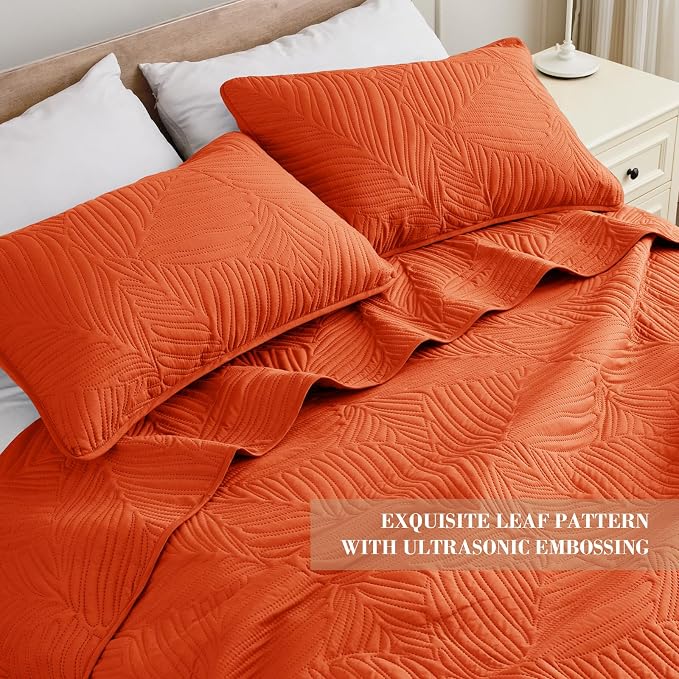 Exclusivo Mezcla 2-Piece Twin Quilt Bedding Set, Soft Microfiber Bedspreads | - Image 3