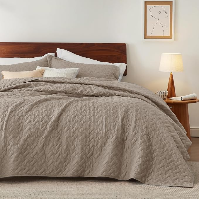 Bedsure California King Quilt, Lightweight Comforter Set, Taupe Bedspread | by Unknown