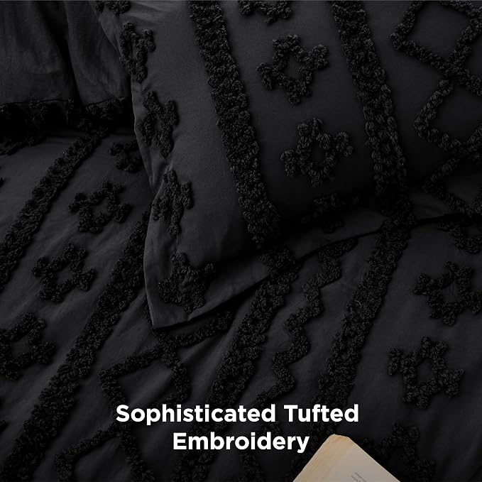 Bedsure Tufted Boho Comforter Set Oversized King - Image 3