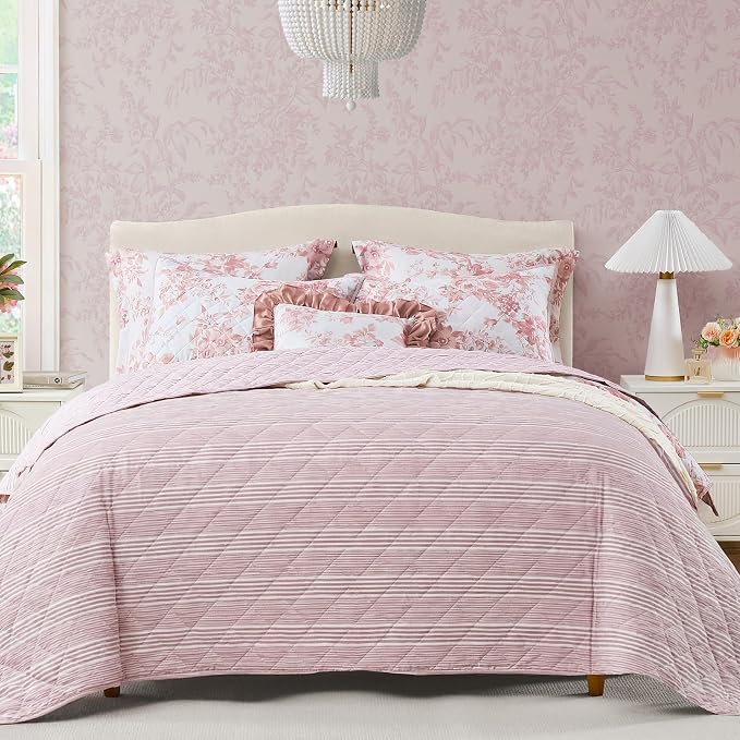 King Quilt Set-3 Pieces Soft Bedding Floral Reversible Coverlet | All Seasons - Image 9