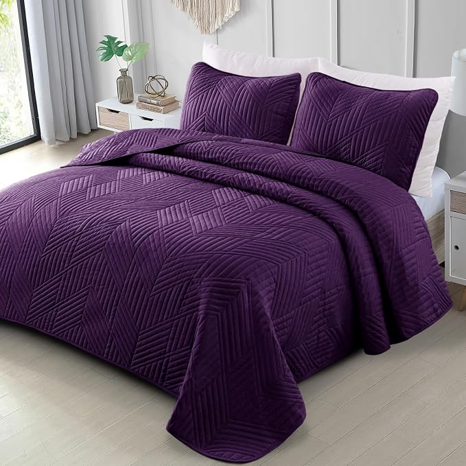 Exclusivo Mezcla Ultrasonic King Quilt Bedding Set, Deep Purple | Lightweight by ExclusivoMezcla