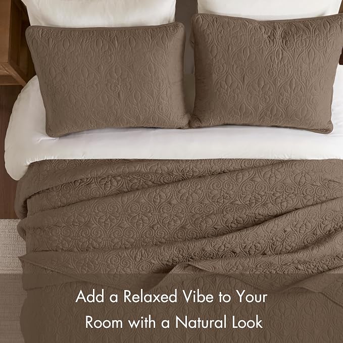 Madison Park Queen Quilt Bedding Set, Cottage-Inspired Damask, Classic Stitch - Image 5