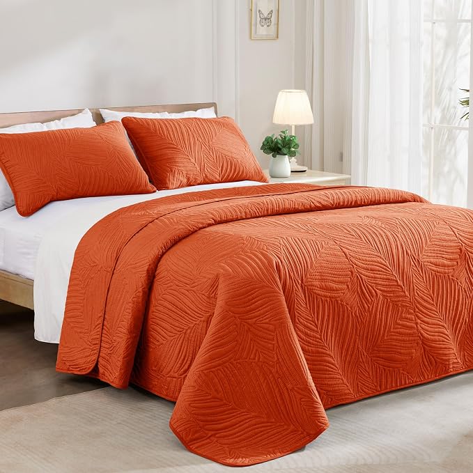 Exclusivo Mezcla 2-Piece Twin Quilt Bedding Set, Soft Microfiber Bedspreads | - Image 2