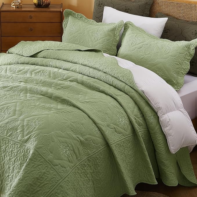 Cmfshape Floral Embroidery Quilt Set, 3 Pieces King Quilt Bedding Set, Classic - Image 2