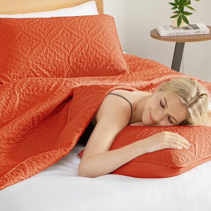 Exclusivo Mezcla California King Quilt Set, All Season Bedding - Image 4
