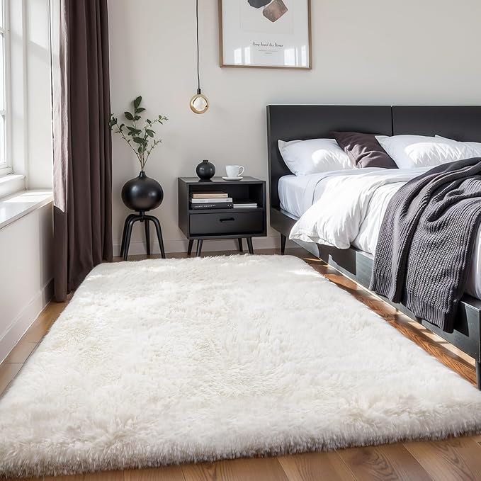 KICHOWUA 4x6 Thick Cream White Fluffy Shag Plush Washable Rug by KICHOWUA