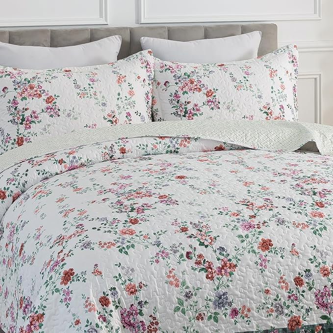 3-Piece Quilt Set Quilted Bedspread Lightweight Coverlet Set Garden Style - Image 3