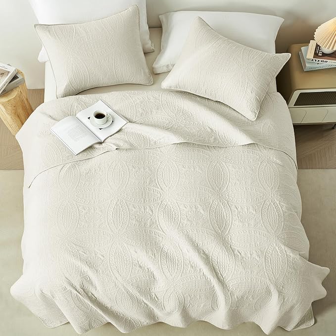 akkialla 118"x106" Cream California King Quilt Set, Oversized Floor-Length - Image 3