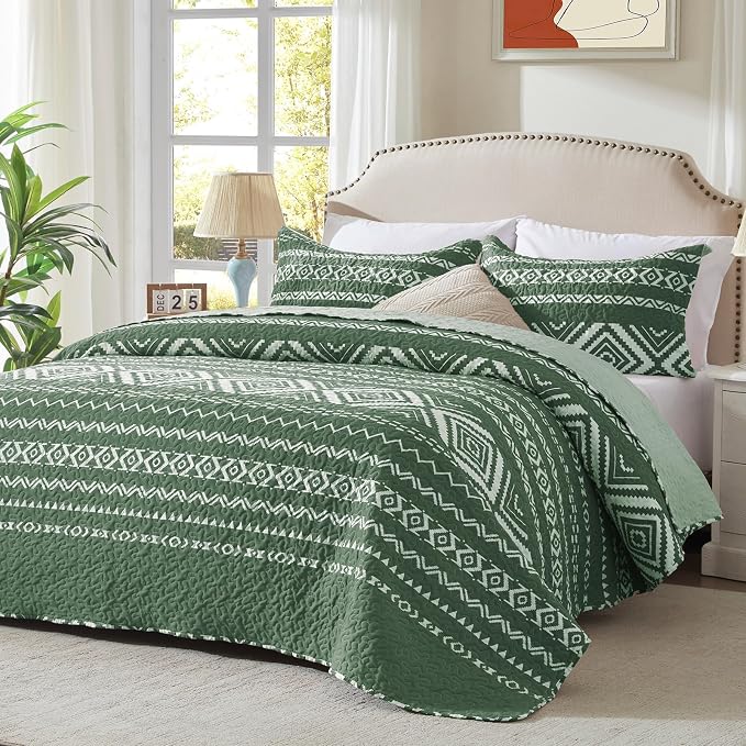 3 Pieces King Size Olive Green Quilt Set by LEAONME
