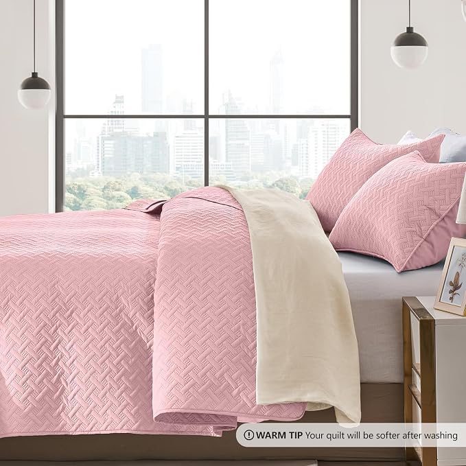 FLYMME Oversized King/California King Quilt Set 118"x106", Pure Pink 3-Piece - Image 4