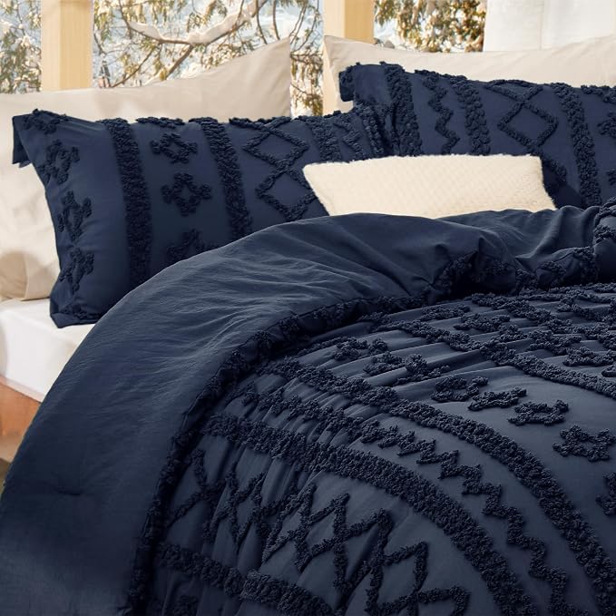 Bedsure Tufted Boho Comforter Set Queen Size - Image 4
