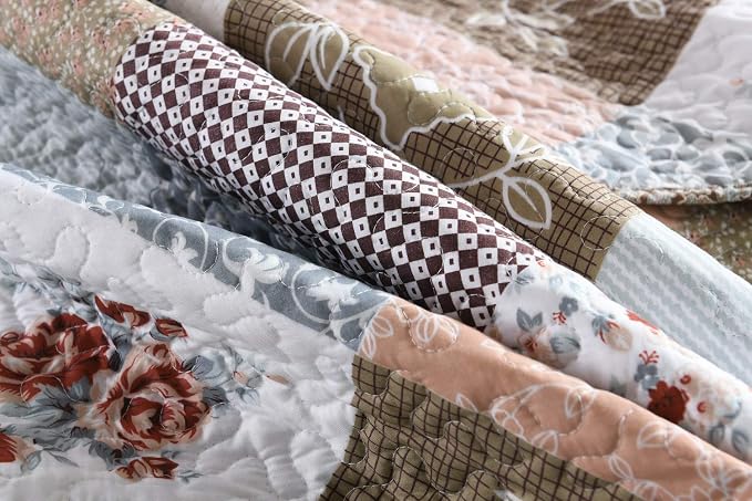 3-Piece Queen Quilt Set Quilted Bedspread Lightweight Reversible Coverlet Set - Image 4