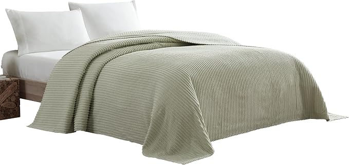 Beatrice Home Fashions Queen Channel Chenille Bedspread, Sage | Soft, by BeatriceHomeFashions