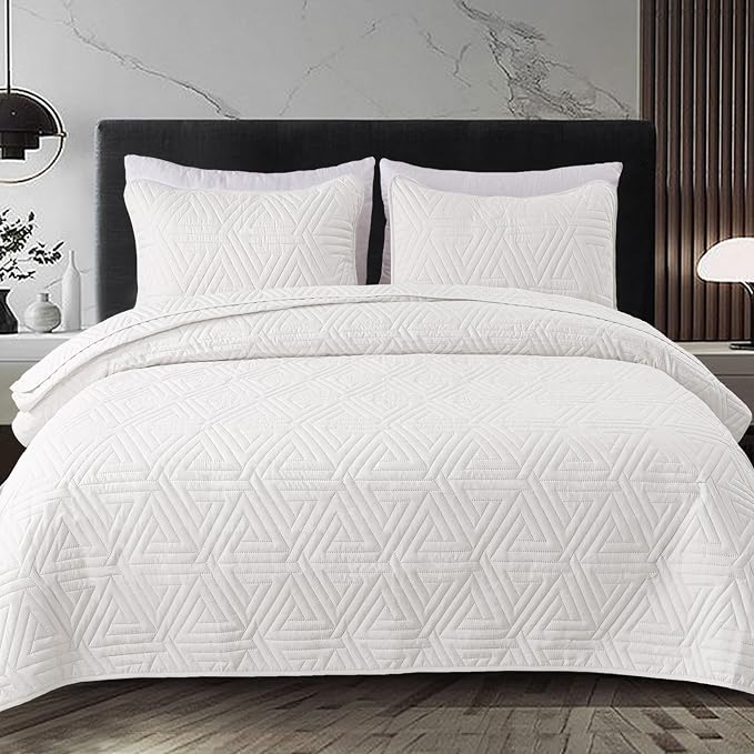 Whale Flotilla Soft Geometric Queen Quilt Set - Image 9