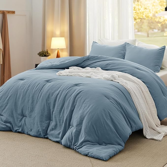 Bedsure Twin/Twin XL Comforter Set, Dusty Blue Soft Prewashed Bedding by Unknown