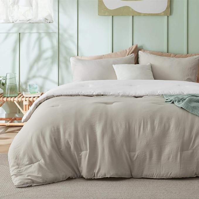 Bedsure King Comforter Set, 3 Pieces GentleSoft™ Bed Set, 1 Lightweight by Unknown