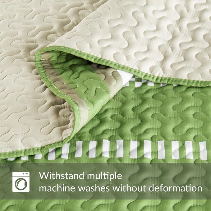 Whale Flotilla Reversible Green Print Quilt King Size - Image 6