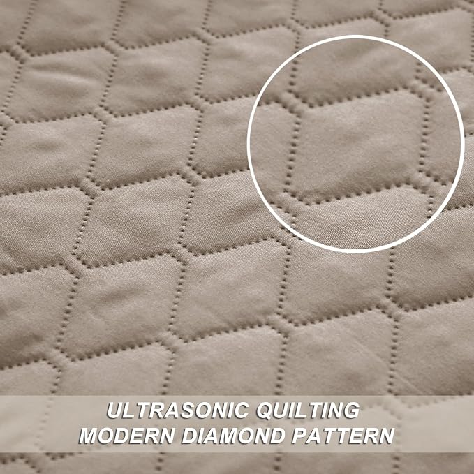 Exclusivo Mezcla Reversible California King Quilt Set, Taupe | Lightweight - Image 4