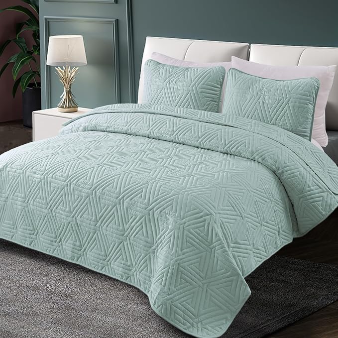 Whale Flotilla Soft Geometric Queen Quilt Set - Image 2