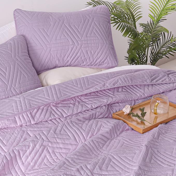 Whale Flotilla Soft Geometric King Quilt Set - Image 3