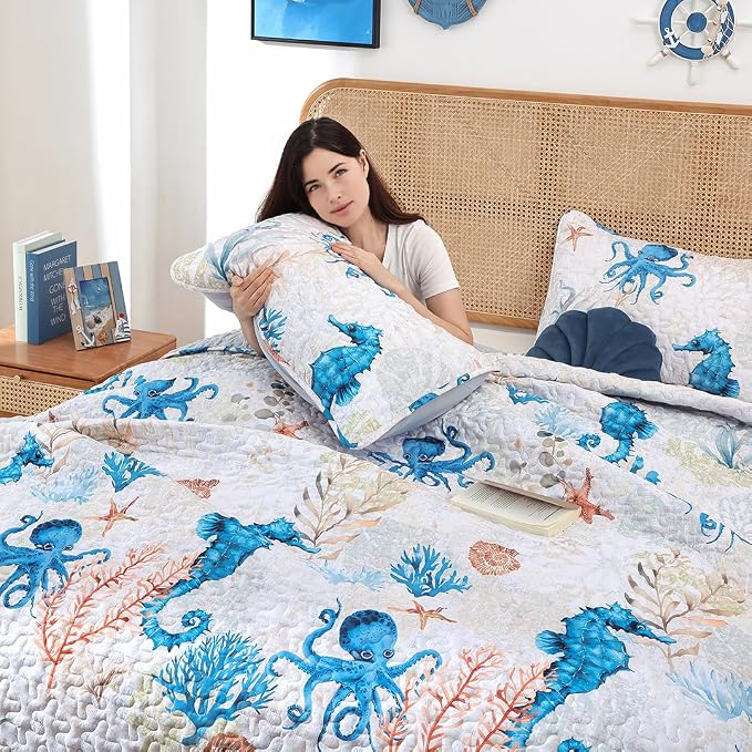 weigelia Coastal Quilt Queen Size, Seahorse Lightweight Summer Bedding | - Image 2