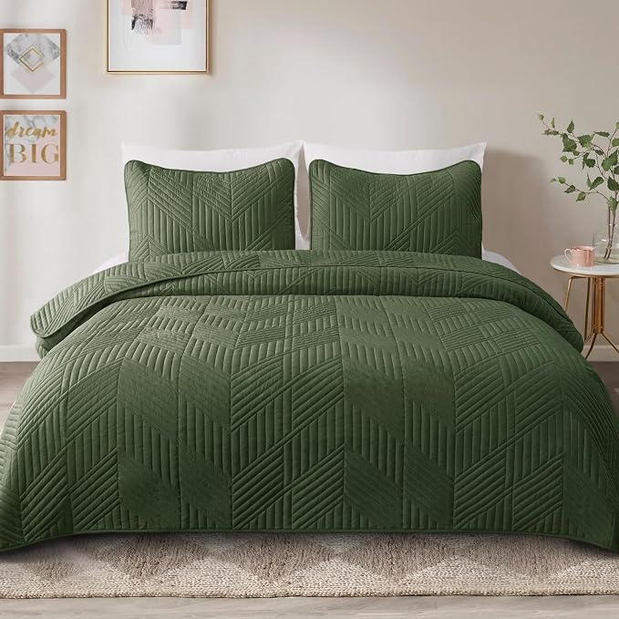 Exclusivo Mezcla California King Quilt Bedding Set, Olive Green | Lightweight - Image 2