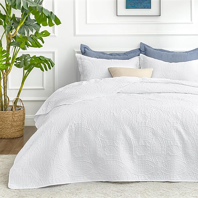 Love's cabin California King Size Quilt Bedding Set White Bedspreads by Lovescabin