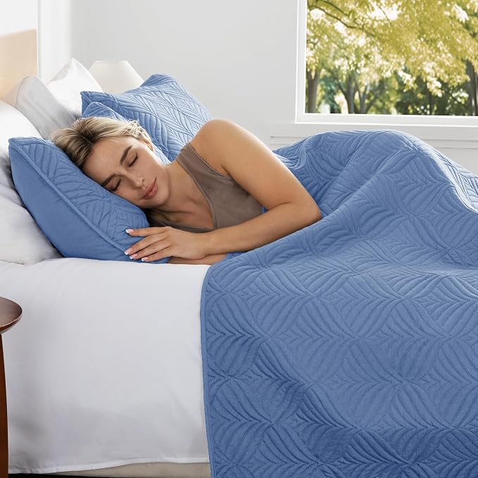 Whale Flotilla Extra Soft Queen Quilt Bedding Set, Lightweight Bedspreads | - Image 2