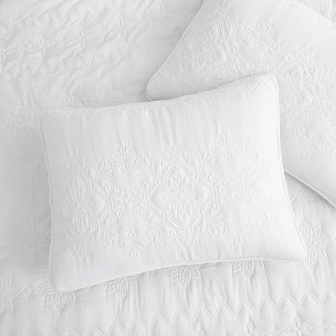 B2EVER Boho White Quilt King Size Bedding Sets - Image 4