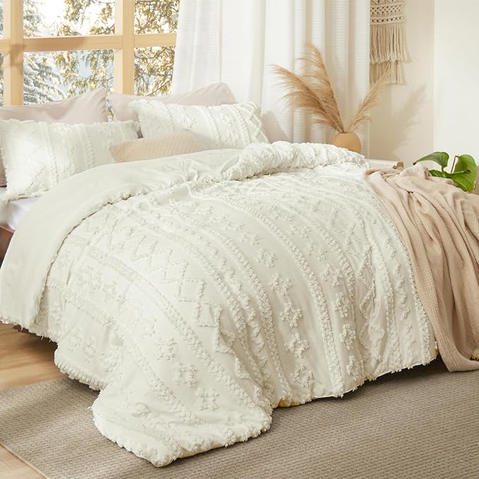 Bedsure Tufted Boho Comforter Set King Size - Image 2